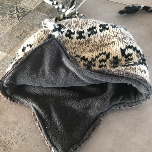 Nepal toque - Picture 2 of 2